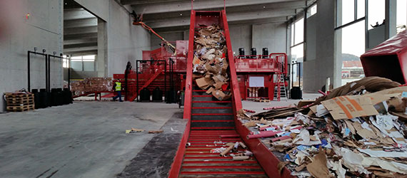 Einzug neue Papierhalle